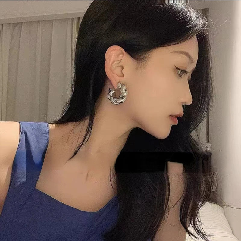 مجوهرات عصرية بتصميم رائع، أقراط حلقية كبيرة وسميكة رائجة البيع للنساء والفتيات، إكسسوارات أذن رائجة ومحبوبة.