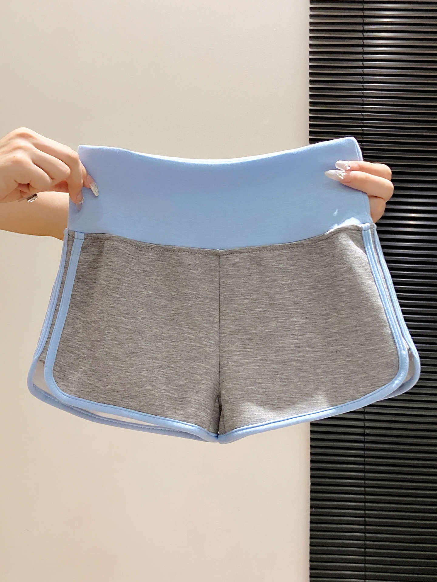 casual short pants for women