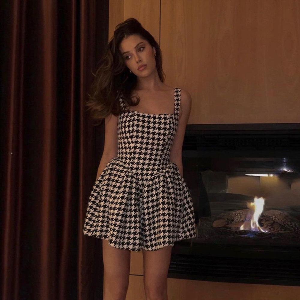 Fashionable Summer Sleeveless Checkered Midi Dress for Women