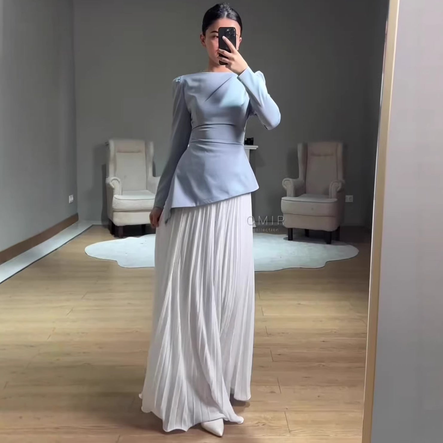 Elegant Long Sleeve Dress for Women Floor Length Lightweight Summer Style