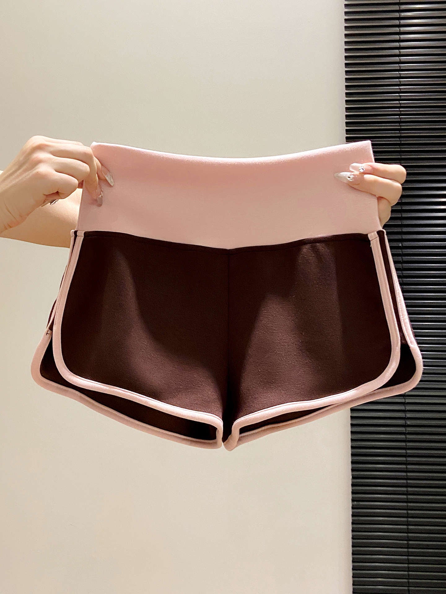 casual short pants for women