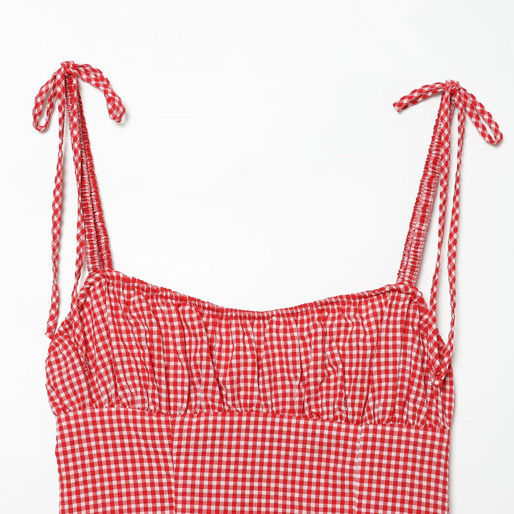 Round neck plaid pleated camisole top